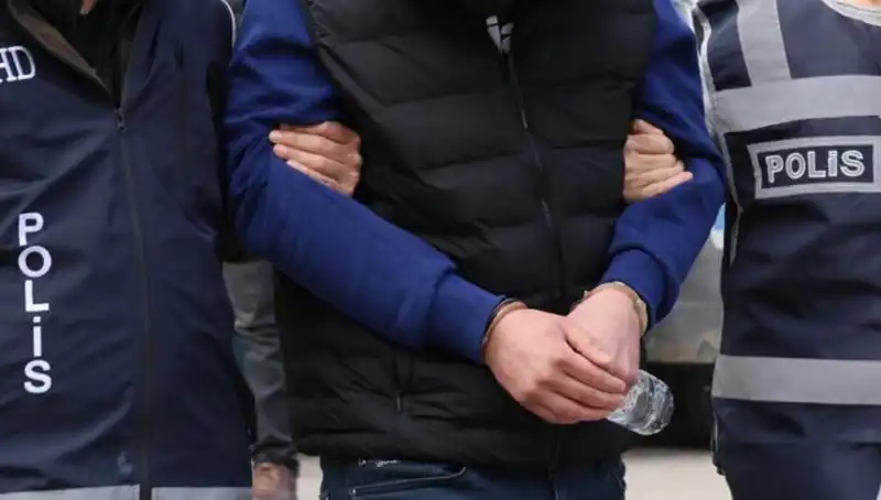 DAEŞ'e Yönelik 4 İlde Büyük Operasyon: 4 Kişi Gözaltında!
