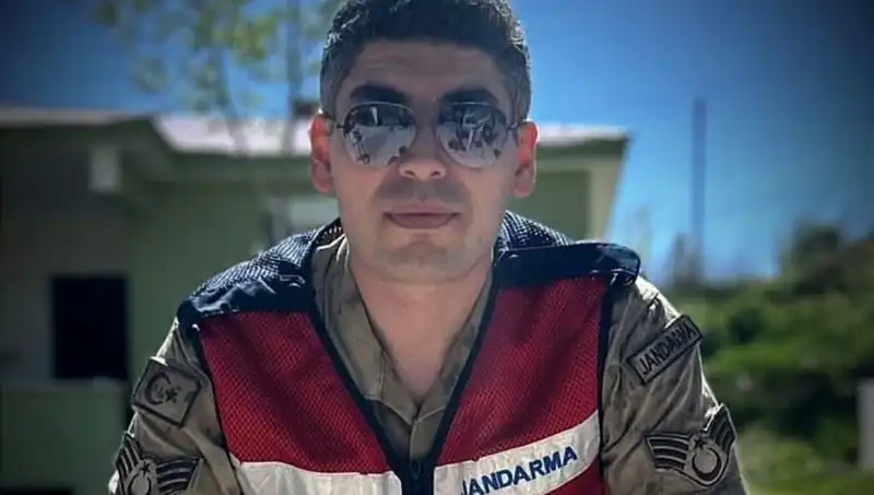 Kadir Astsubay Halı Saha Maçında Hayatını Kaybetti: Sır Perdesi Aralanıyor