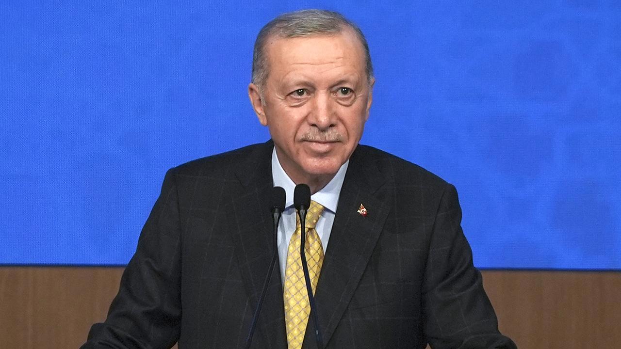 Cumhurbaşkanı Erdoğan'dan Deprem Bölgesine Müjde: Tüm Konutlar Yıl Sonu Teslim Edilecek