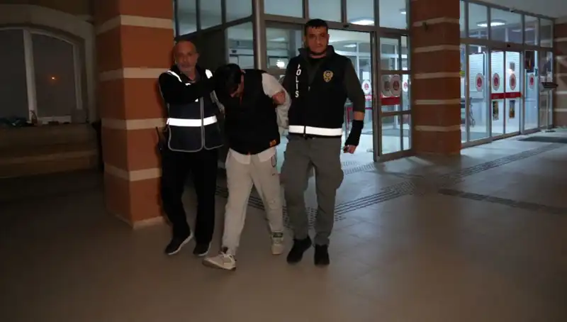 Hamile Eşini Öldüren Koca, 10 Gün Cesetle Yaşadıktan Sonra Tutuklandı