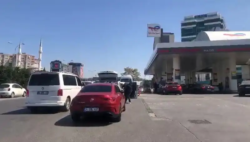 Deprem Sonrası Akaryakıt İstasyonlarında Kuyruklar Neden Uzadı?