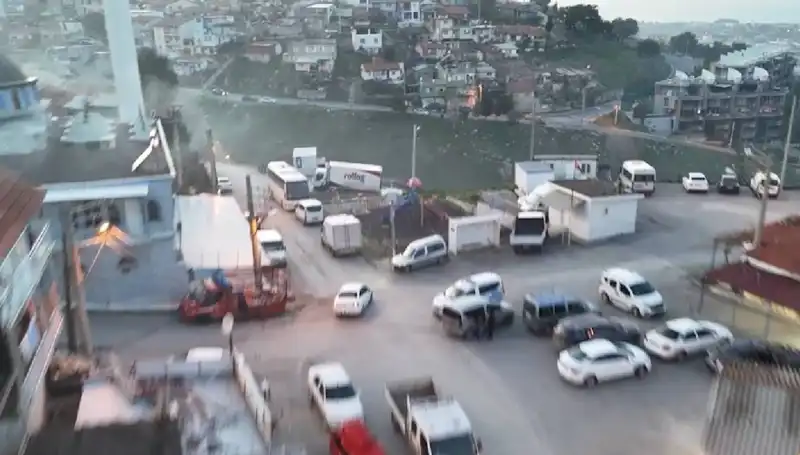 İzmir'de Dev Operasyon: 99 Gözaltı ve Kapsamlı Soruşturma Süreci