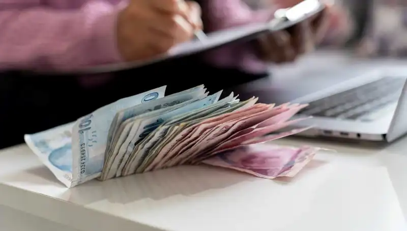 2023 Temmuz Zammı: 4 Aylık Enflasyon Farkı Memurları ve Emeklileri Nasıl Etkileyecek?
