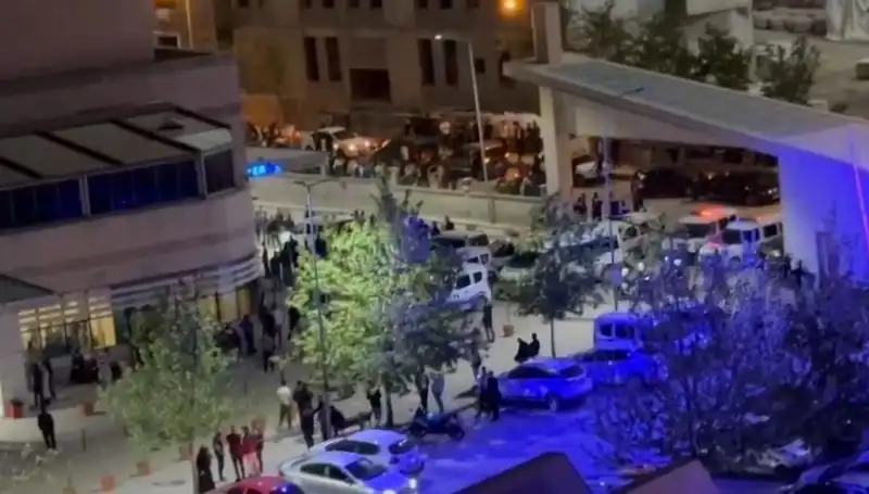 Halay Başında Yaşanan Kavga: Bıçaklama ve Feci Dayak!