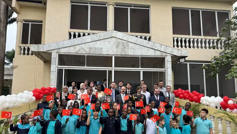 Kamerun’da 23 Nisan Ulusal Egemenlik ve Çocuk Bayramı’nın Coşkusu