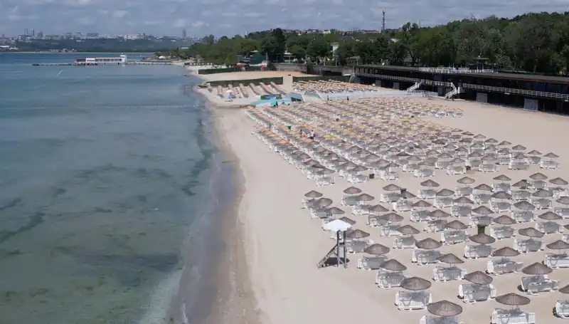 İstanbul Plajlarında 2025 Giriş Ücretleri: Sarıyer, Florya ve Adalar'da Neler Oluyor?