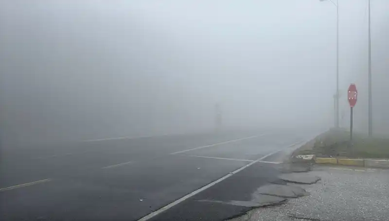 Bolu Dağı'nda Sis, Araç Trafiğinde Tehlike Oluşturuyor