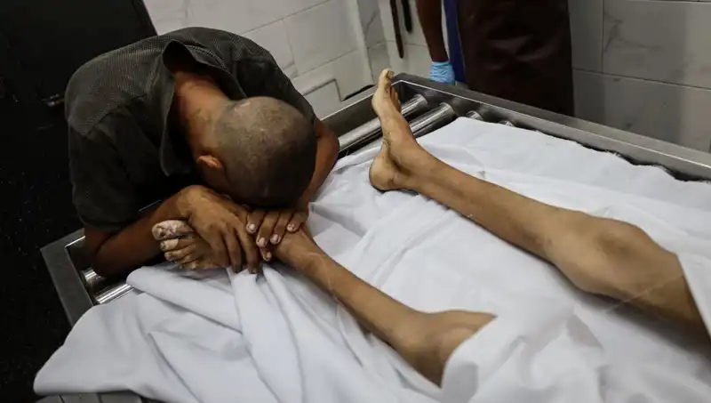 Gazze'de Açlık Korkusu: Bir Çocuk Daha Hayatını Kaybetti