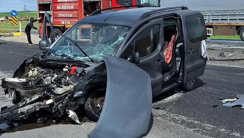 Ankara Yolunda Feci Kaza: Üç Kişi Yaralandı, Olayın Ayrıntıları Ortaya Çıktı