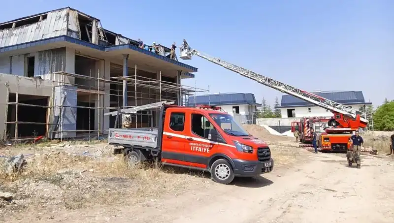 Gölbaşı’ndaki Villalarda Yangın Paniği: Hızlı Müdahale Kurtardı