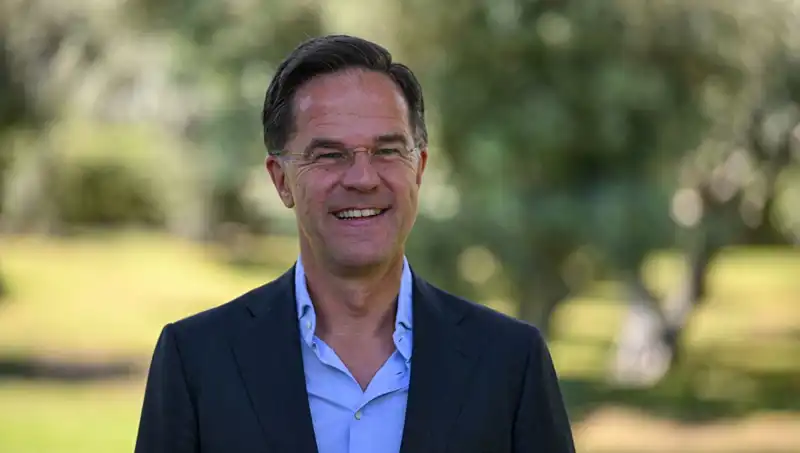 Rutte'den Eurofighter Açıklaması: Müttefikleri Kısıtlama Getirmemeye Teşvik Ediyorum